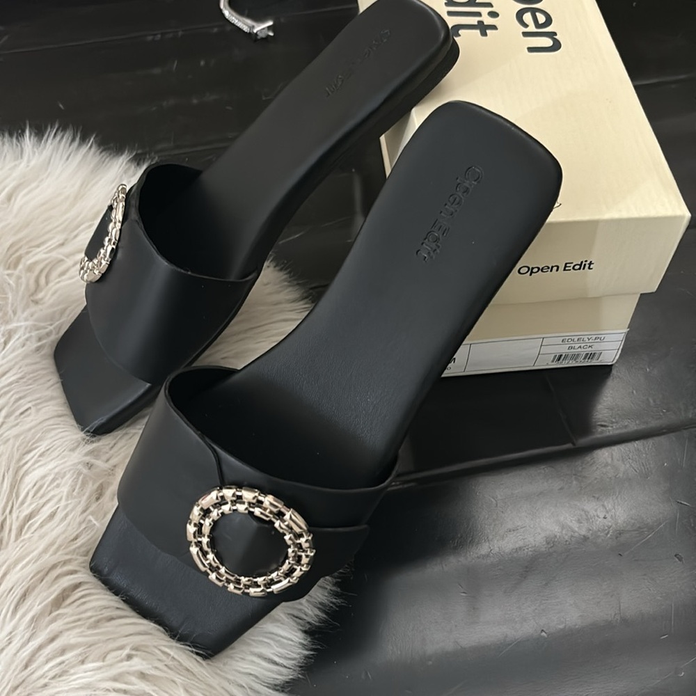 New Open Edit slip on shoe